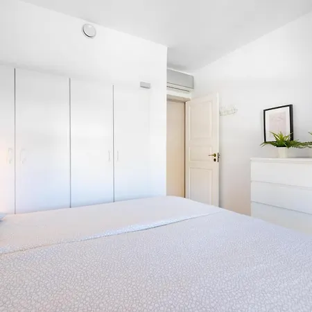 Apartment Casa Torremuelle I - 2-bedroom With Pool, Bbq & Terrace